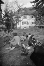 Journalists and photographers are waiting for the arrival of the family near Solzhenitsyn's home at
