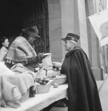 Street trading in Basel; relief programs for children; 1941