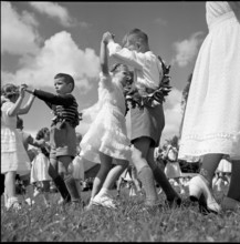 Solemnity in Burgdorf 1951; Dance show of children