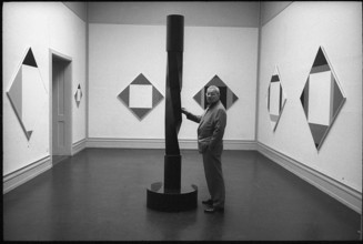 Max Bill, sculptor 1968