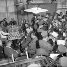 Zurich; Expatriate Swiss celebrating the national holiday; 1953