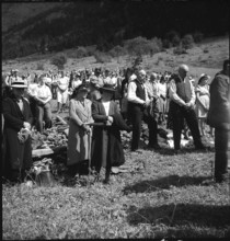 Prayer during Gasternpredigt, sermon in the Gastern valley, 1941
