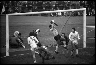NLA 1969/70: FC Zurich - FC Basel; Keeper Kunz