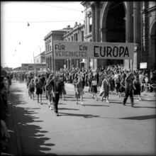 Children at May Day demonstration in Zurich 1958