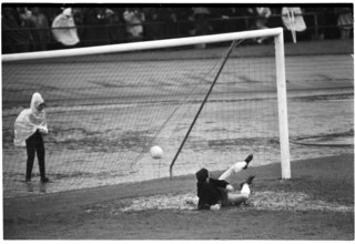 NLA 1968/69: FC Zurich - FC Basel; Keeper Othmar Iten