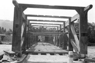 Hunziken bridge, Roofed wooden bridge; 1971
