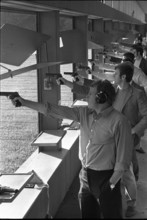 Police pistol shooting in the Albisgüetli shooting stand, 1971