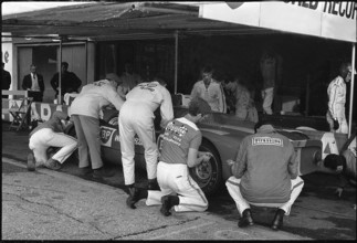 That day Jo Siffert and his team set 5 world hour records