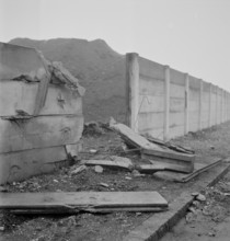 WW 2: projectile impacts in Rhine port, Basel 1944.