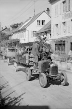 WW 2: Bombing; people fleeing, Delle 1944.