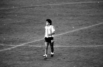 Football WC 1982: Belgium - Argentina; Maradona