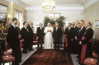 Pope visits Switzerland 1984, Lohn: meeting with the Members of the Federal Council