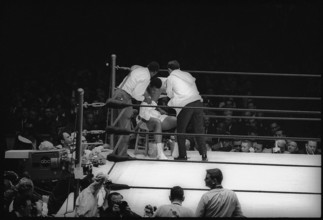 WC fight Muhammad Ali, born Cassius Marcellus Clay Jr. versus Ernie Terrell, Houston 1967