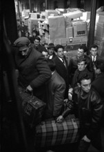 Guest workers return home for Christmas, 1964