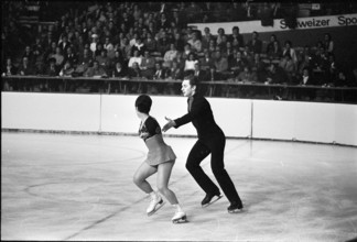 European Championships in Zurich 1971: The European Champions Irina Rodnina  Alexei Ulanov