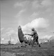 Federal Day celebration; soldiers demonstrate their military capability; 1940