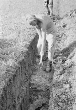 WWII: Battle of cultivation; irrigation, drainage, Uttwil 1941