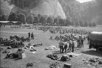 Mobilization report 1947: The conscripted soldiers gather
