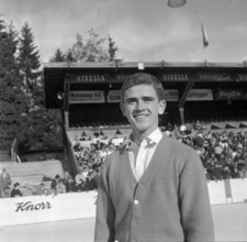Donald McPherson training on the Dolder artificial ice rink, 1963