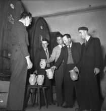 Mise des vins de la ville de Lausanne"", wine auction, 1954