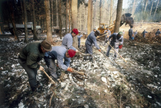 Rescue work after a plane crash in Würenlingen in 1970