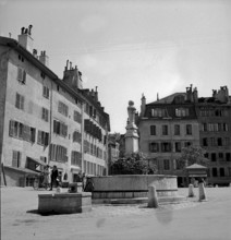 Geneva: Place du BourgdeFour; 1943