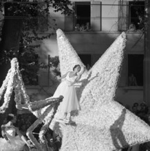 Parade at the wine festival in Neuenburg, 1957
