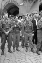 After WWII: American soldiers in Bern, 1945