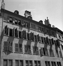 Geneva: Facade of a house on Place du BourgdeFour; 1943
