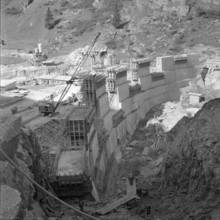 Barrage des Toules construction site 1958