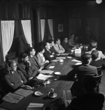Zurich Youth Parliament, meeting in a restaurant; 1945