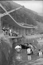 Recovery of a VW from Lake Lucerne in 1969
