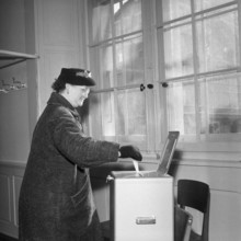 Referendum on women's suffrage, 1959
