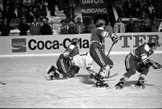 Spengler Cup Davos 1974: Switzerland  Poland