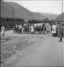 Refugees; arrival of children from Domodossola; 1944