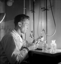 Precious metal control, quality control, precious metal assayer; 1944
