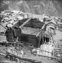 Mürren; building damaged by a severe foehn storm; 1962
