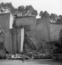 Quarry, sandstone quarry near the city of Bern; 1941