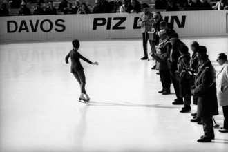 World Figure Skating Championships 1966 in Davos: Women's compulsory skating, judges