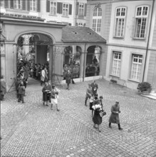 Tokyo Olympic Games 1964: Reception of the riders in Bern; under Tor Fischer, middle Gossweiler,
