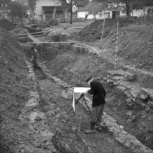 Excavation of Roman officers' quarters in Windisch, 1954