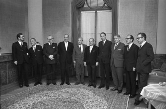 Federal Council, Chancellor Huber, ViceChancellor Sauvant and Buser; 1972