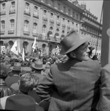 Farmers protest against reduction; reduction in milk price; 1954