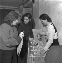 Women packing relief supplies for the SwissYugoslavian medical mission, 1944