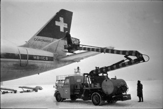 Deicing of a passenger aircraft, Zurich Airport 1968
