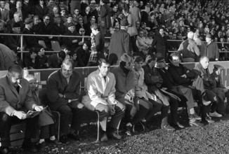 NLA 1969/70: GCZ  FCZ; FCZ bench with President Edi Nägeli