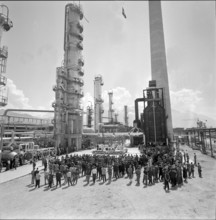 Collombey, opening of the refinery; 1963