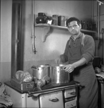 Switzerland 1943: Production of sugar from sugar beets