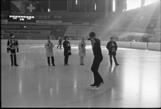 European Championships in Zurich 1971: Judges at the compulsory demonstration