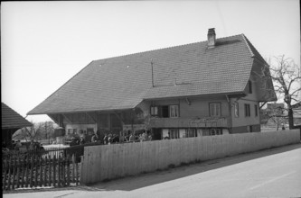 Bernese Seeland, Gant on a farm; 1966